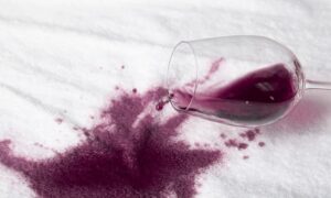 Read more about the article Secrets to get rid of wine stains on any surface