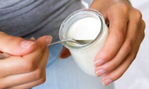 Read more about the article Everything you need to know to make homemade flavored yogurt