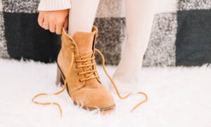 Read more about the article How to clean suede shoes so they stay perfect