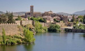 Read more about the article Buitrago de Lozoya: how to get there and enjoy this town full of history