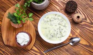 Read more about the article How to make Roquefort sauce: prepare it at home with this simple recipe