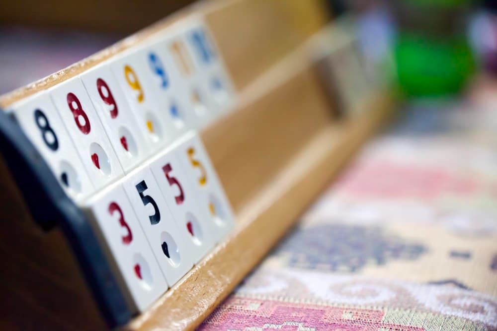 some rummikub tokens