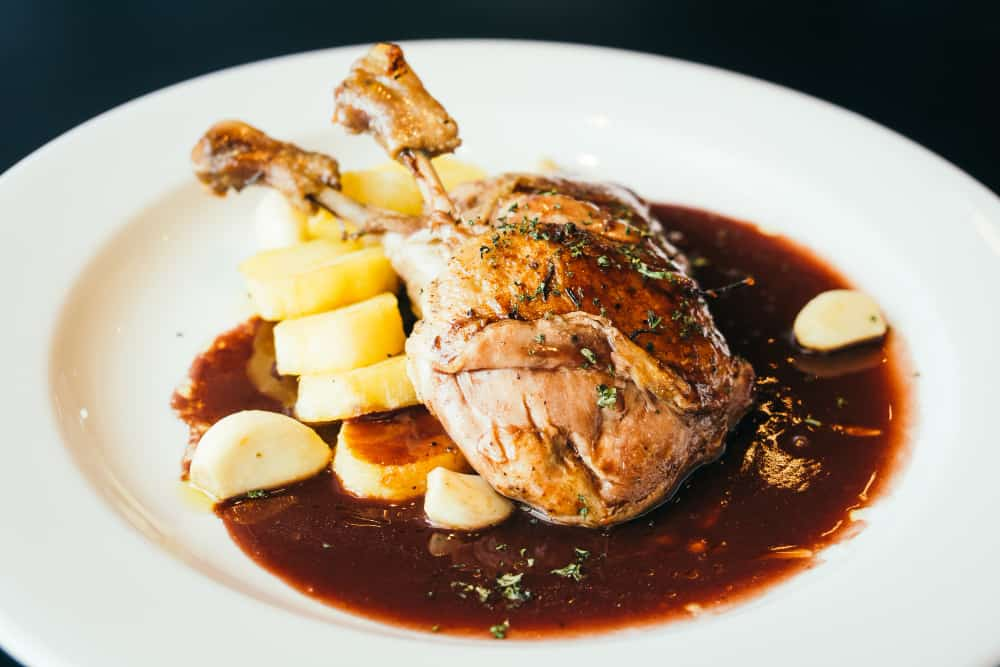 What is the best sauce for duck confit?